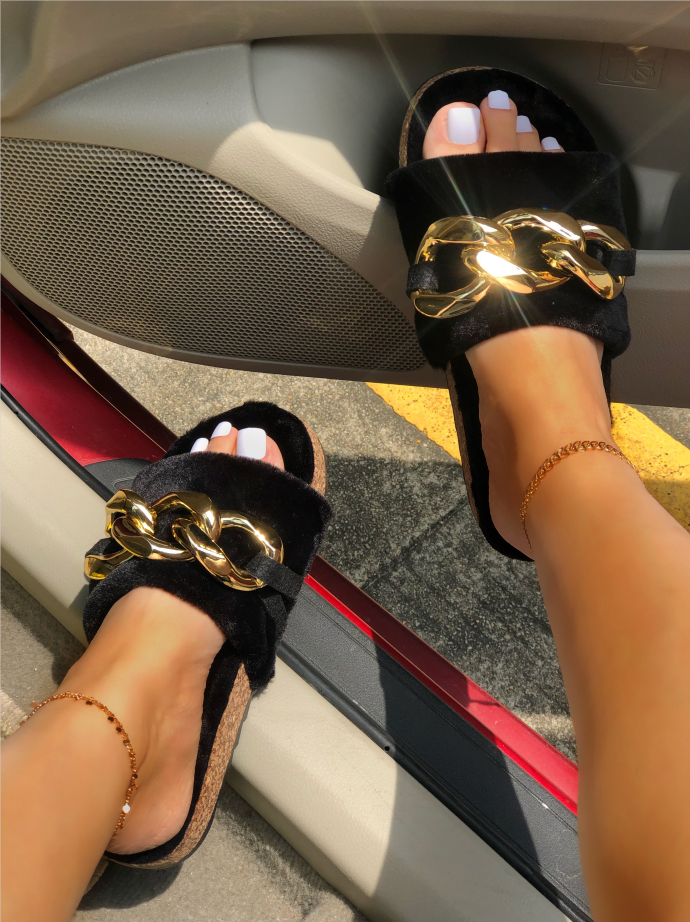 

LW Chain Decor Slippers, Black