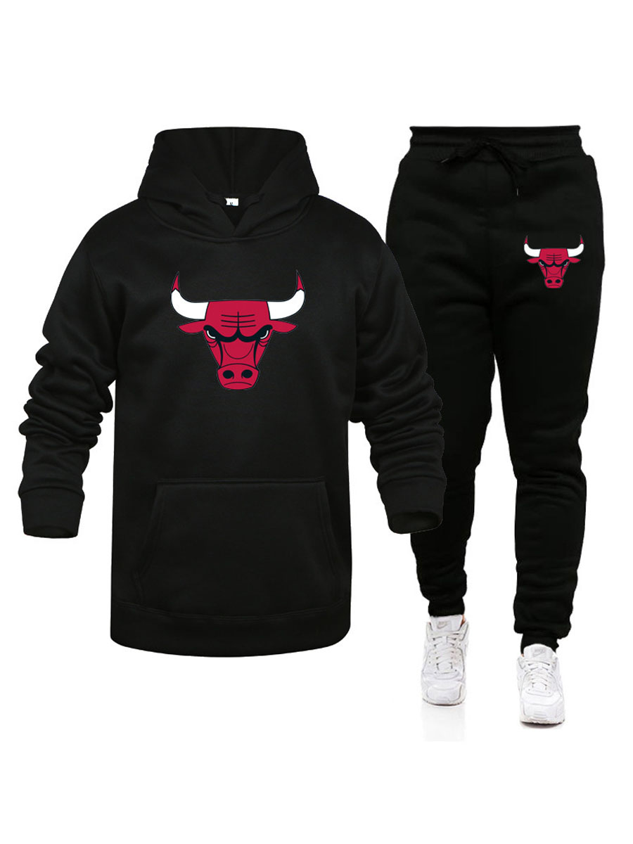 

LW COTTON Men Cow Head Print Kangaroo Pocket Tracksuit Set, Black