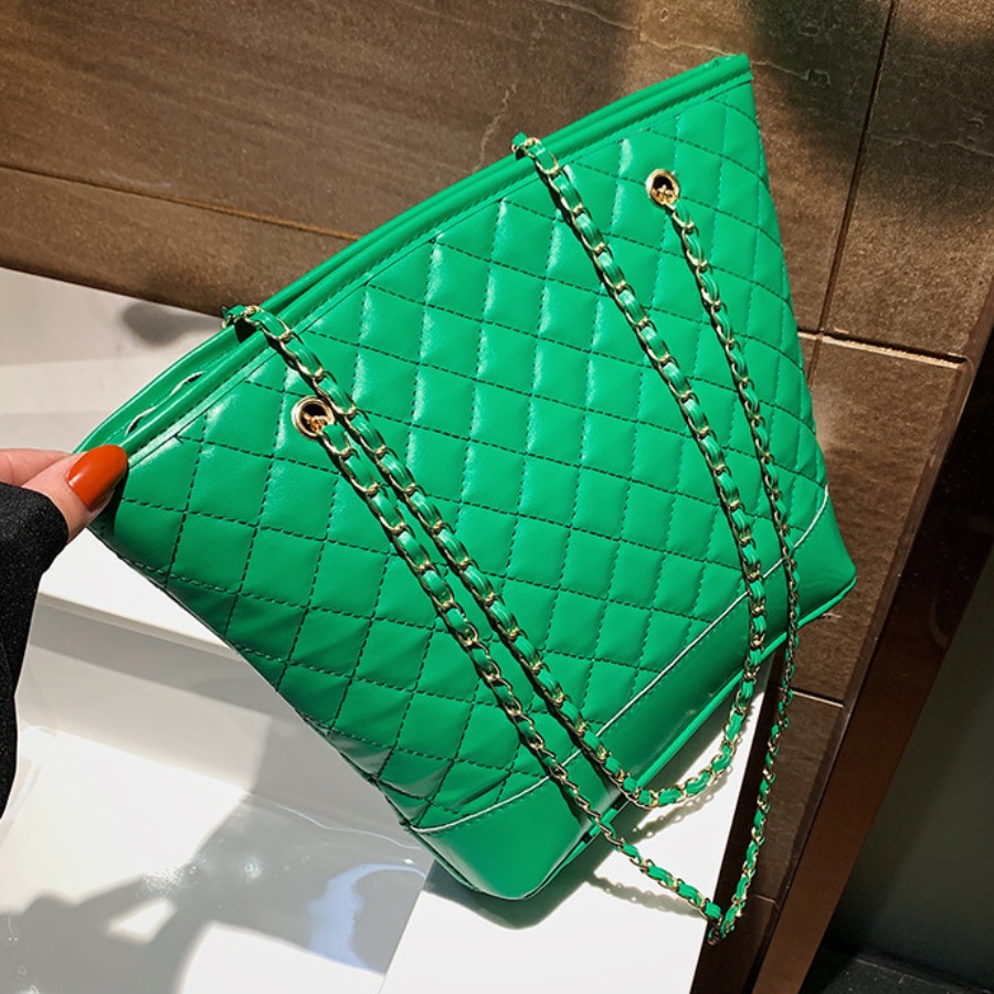 

LW Chain Decor Large Capacity Shoulder Bag, Green