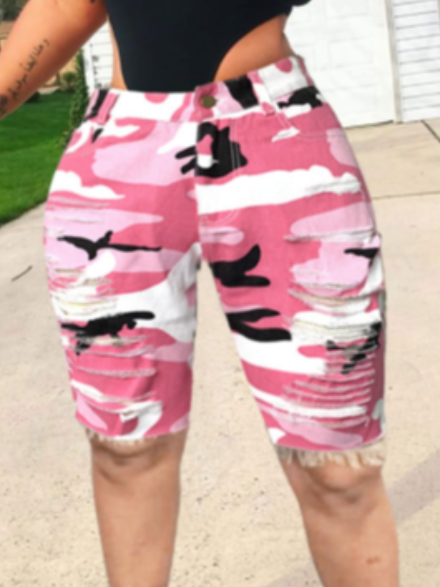 

LW Camo Print Ripped Denim Shorts, Pink