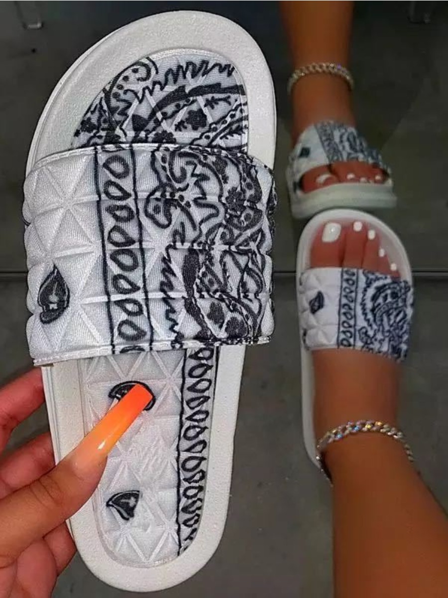 

LW Cashew Print Slides, White