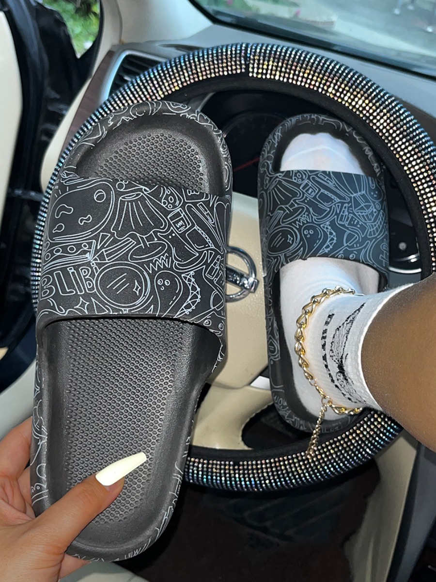 

LW Cartoon Print Slides, Black