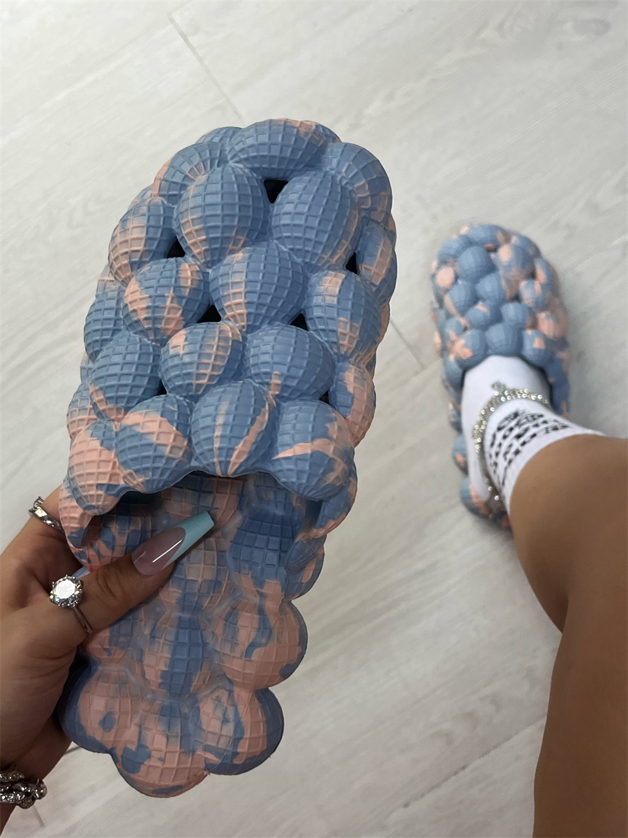 

LW Peanut Design Cut Out Bubble Slides, Blue