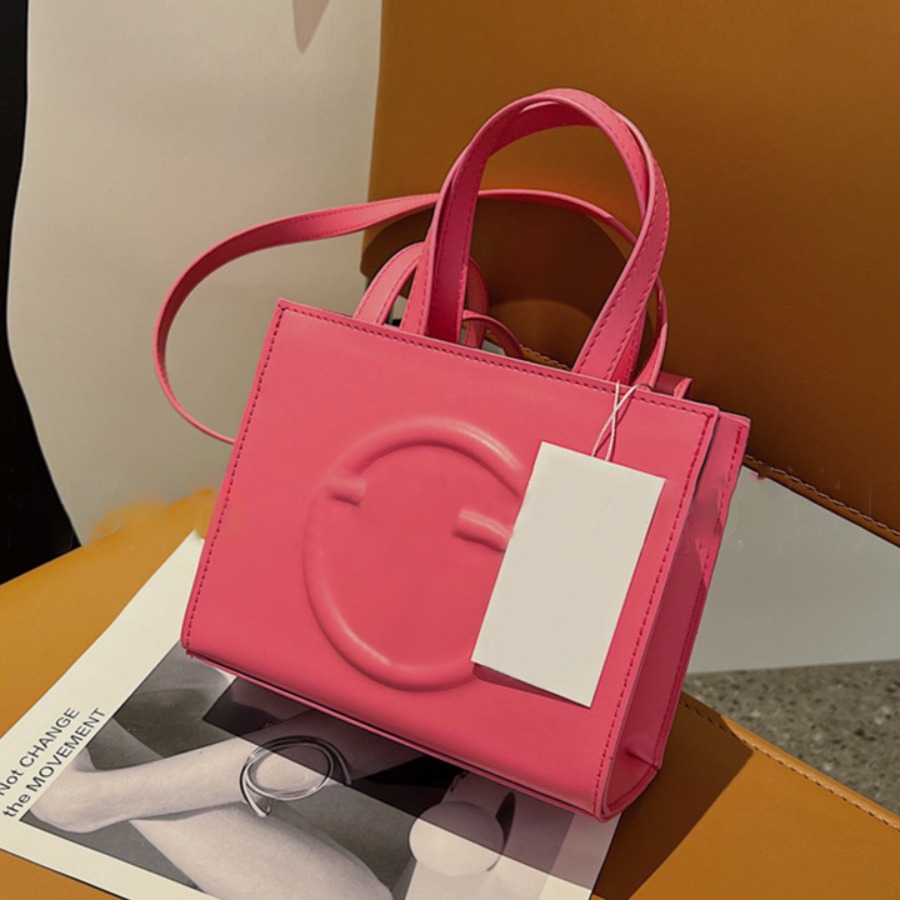 

LW Rectangular Leather Crossbody Bag, Rose red