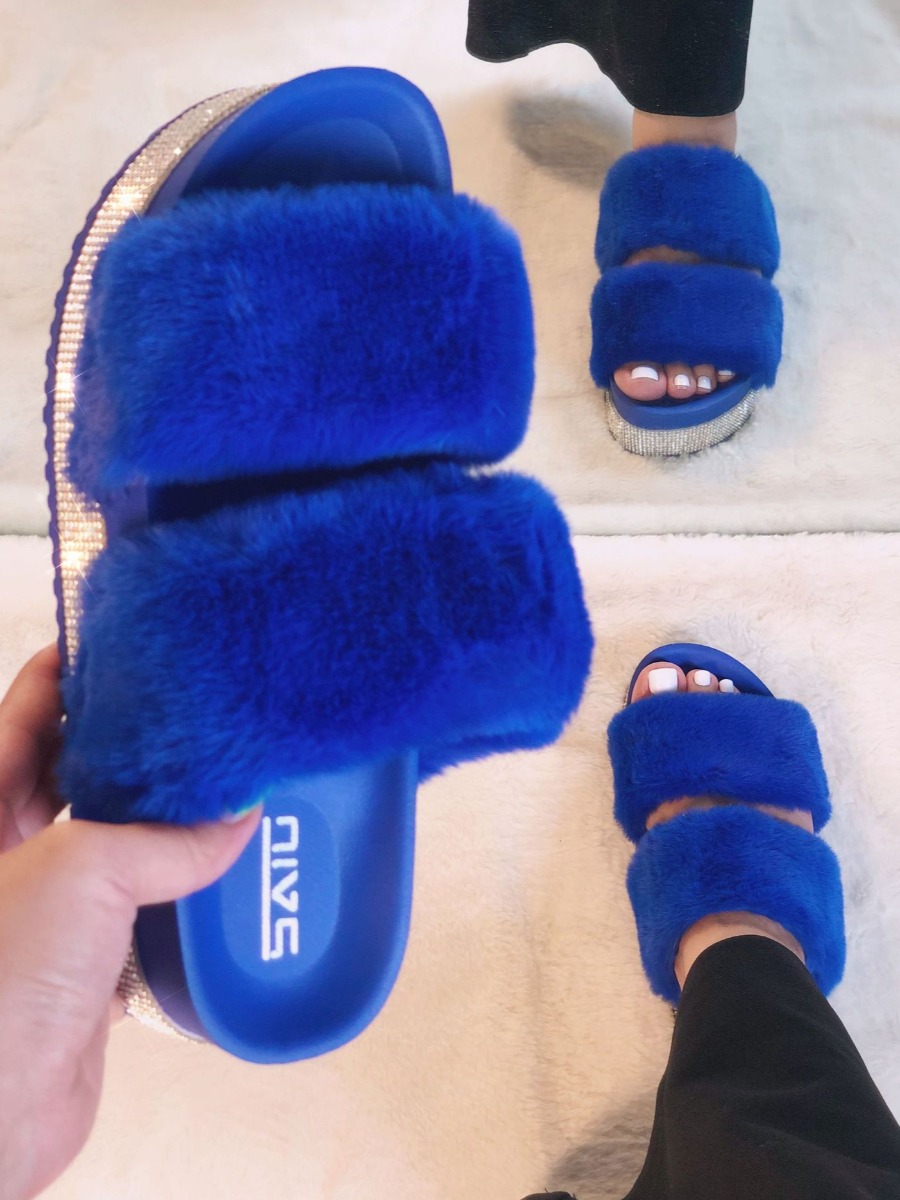 

LW Double Strap Plush Slides, Blue