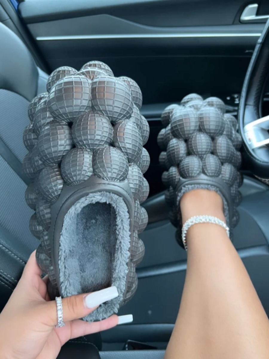 LovelyWholesale Peanut Decor Plush Bubble Slippers Winter Casual Solid Color Spring Summer 2024