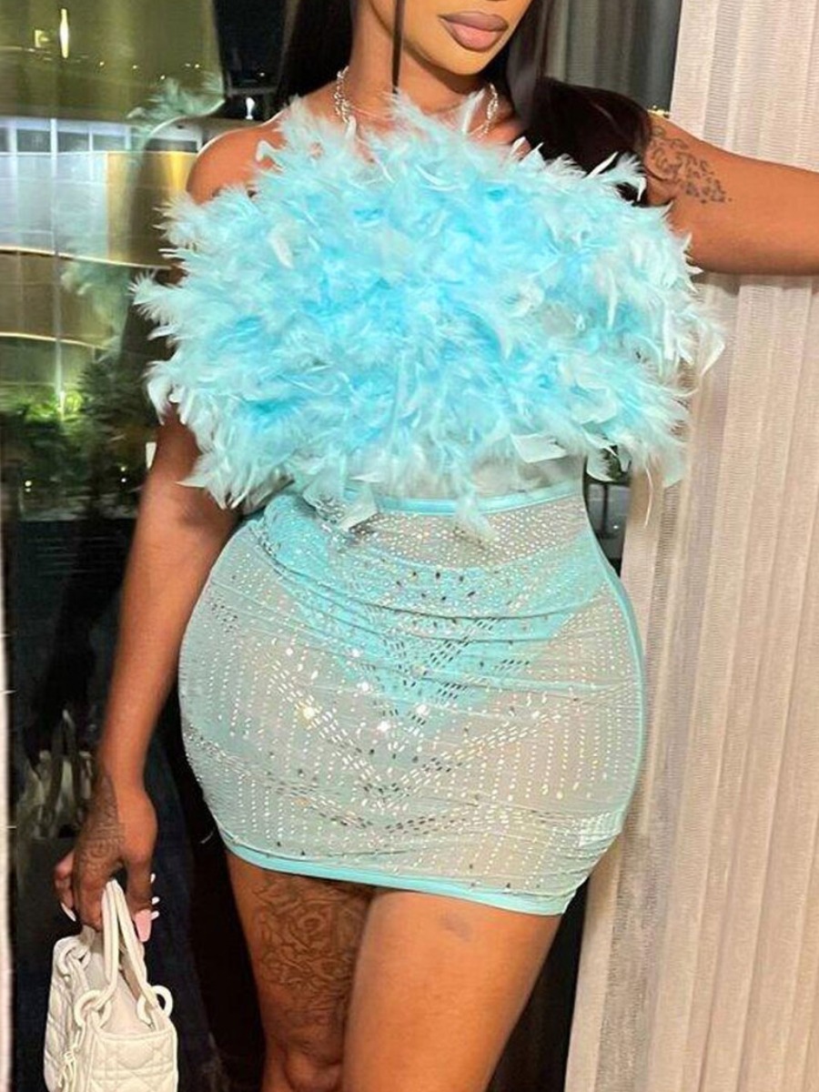 LovelyWholesale Plus Size Backless Rhineston Feather Decor See Through Dress Summer Sleeveless Dress Strapless  3X Spring Summer 2024